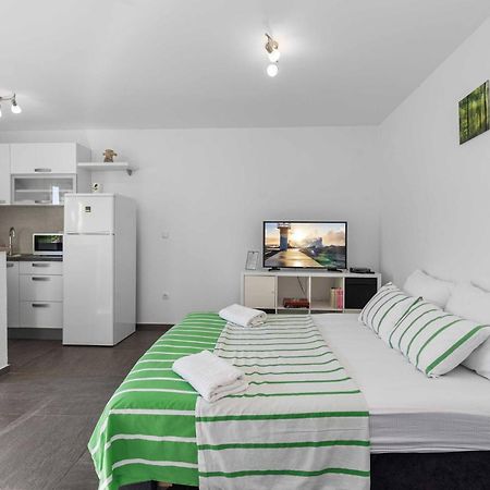 Studio Apartment Sekula Sibenik Exterior photo